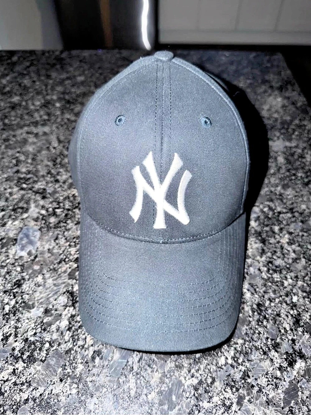 New York Yankees Navy Youth Cap Like New